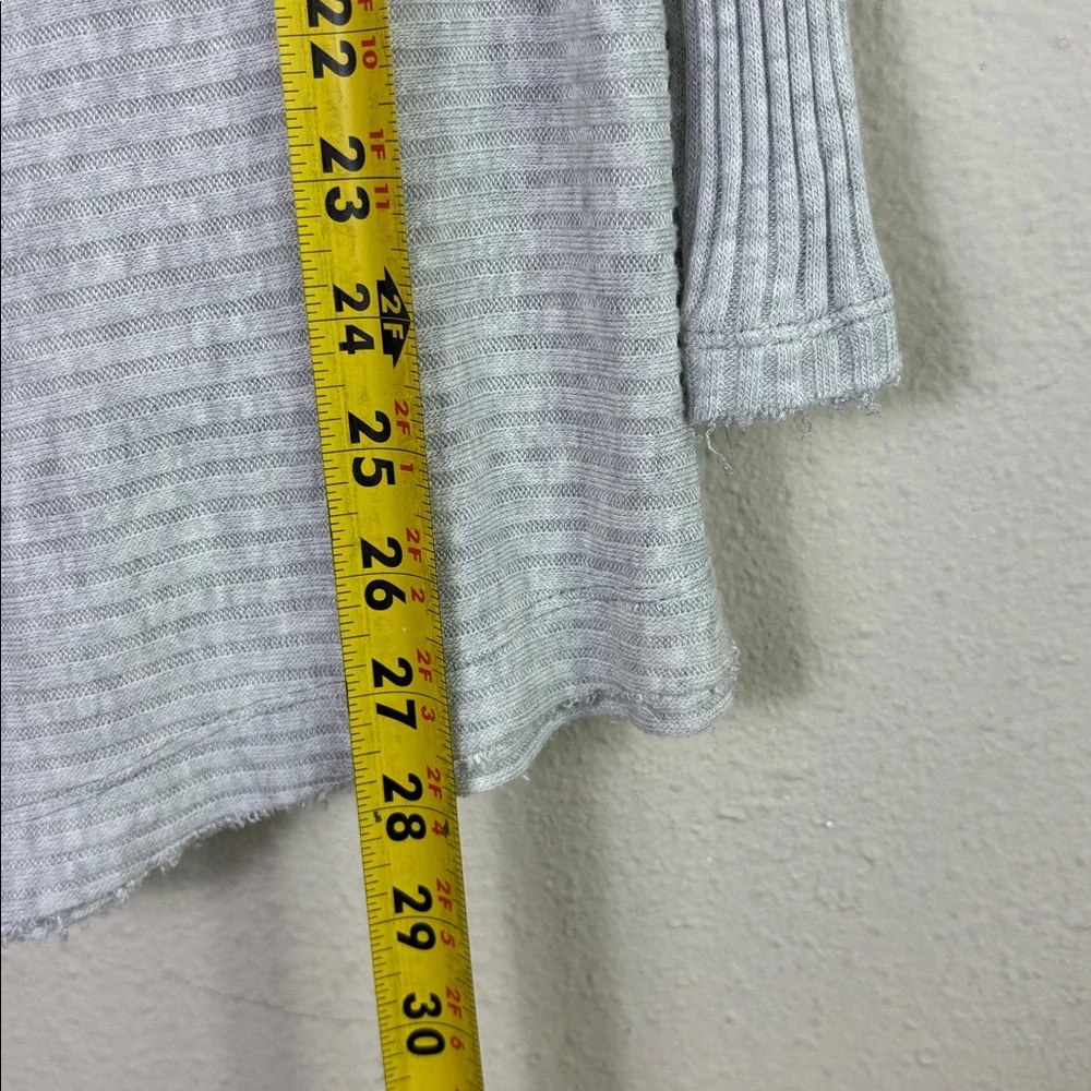 We The Free Split Back Long Sleeve Cowl Neck Ribbed Pullover Sweater Grey sz M - Picture 9 of 10